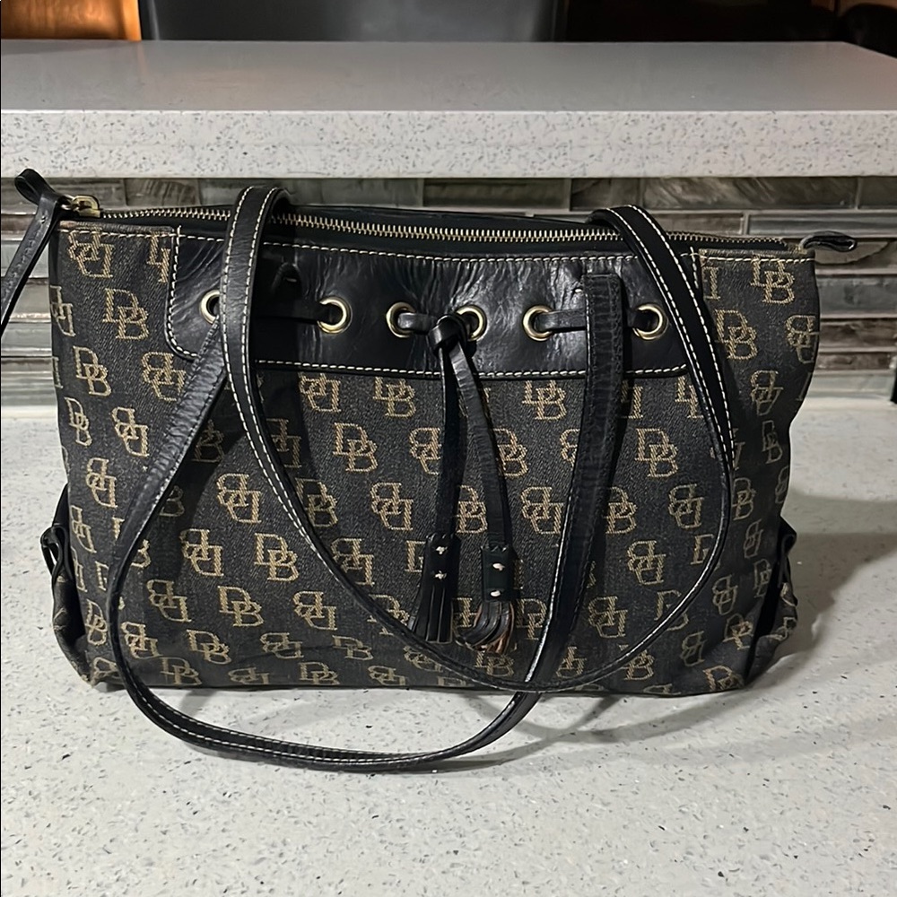 Vintage 1987 Dooney & Bourke Black Shoulder Purse